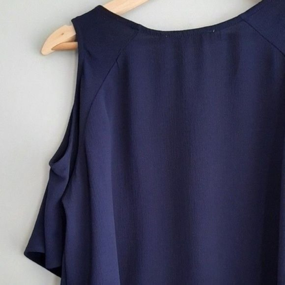 ASTR The Label Cold Shoulder Blouse Lace Trim Sz S - Picture 7 of 9